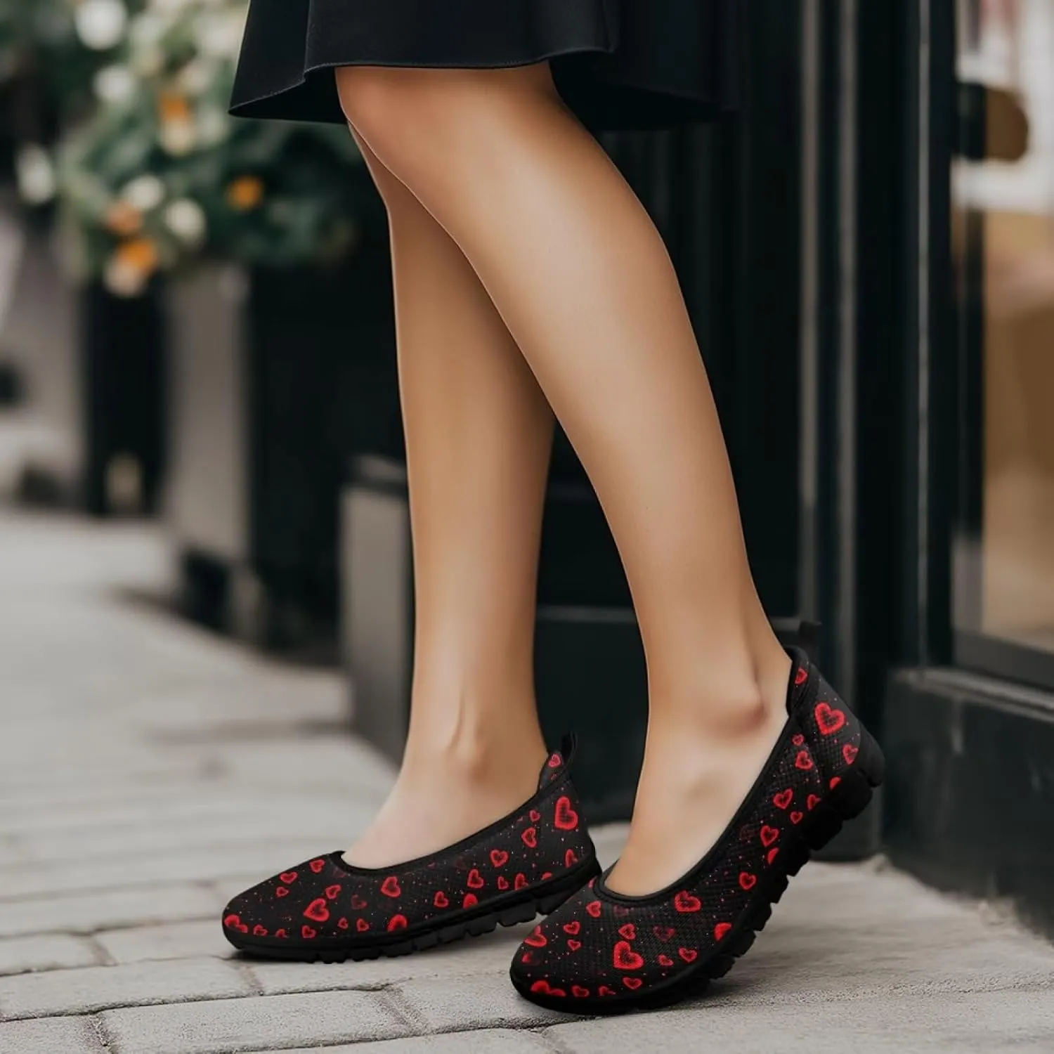 Binienty Casual Shoes for Women Mesh Kint Breathable Loafers Trendy Slip On Walking Sneakers Round Toe Flats for Travel