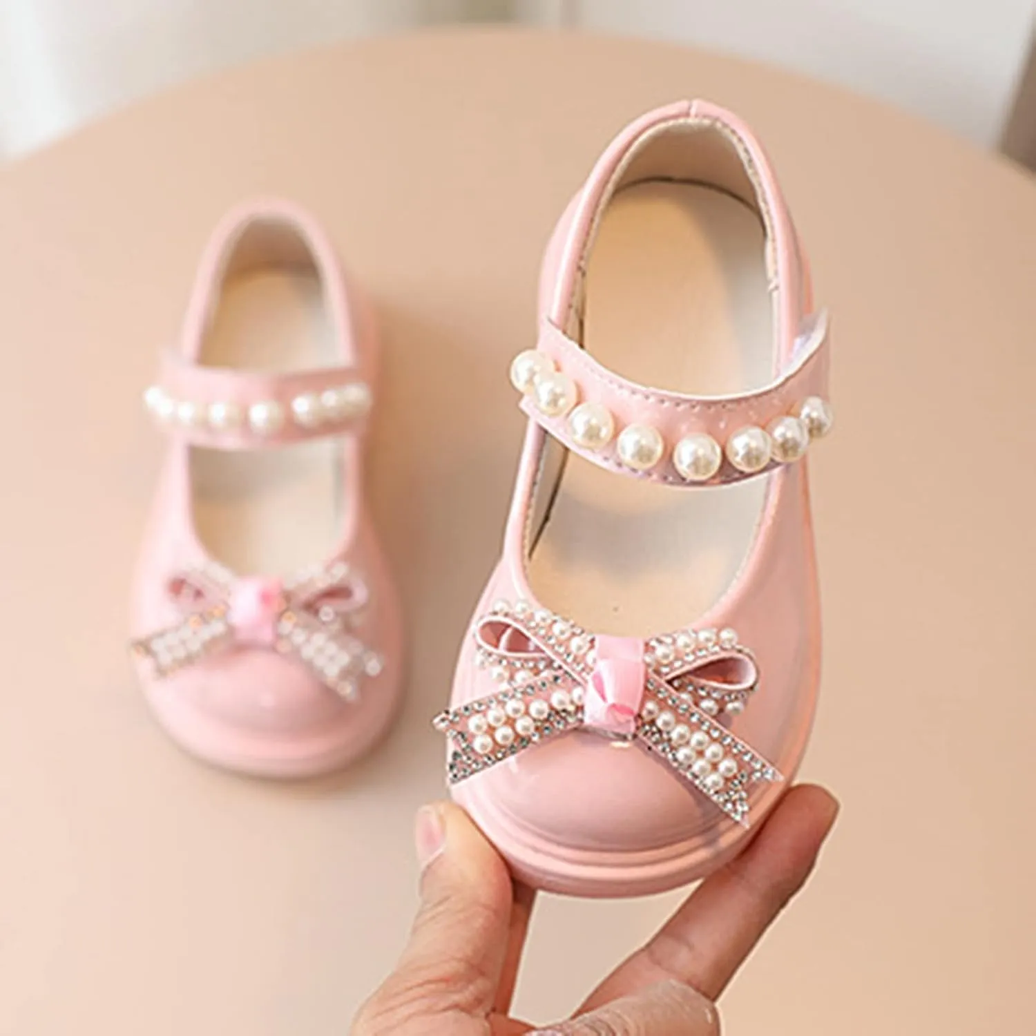 Girls Round Toe Ankle Strap Mary Jane School Shoes with Bow Kids Pearl Strap Chunky Platform Ballet Dress Shoes