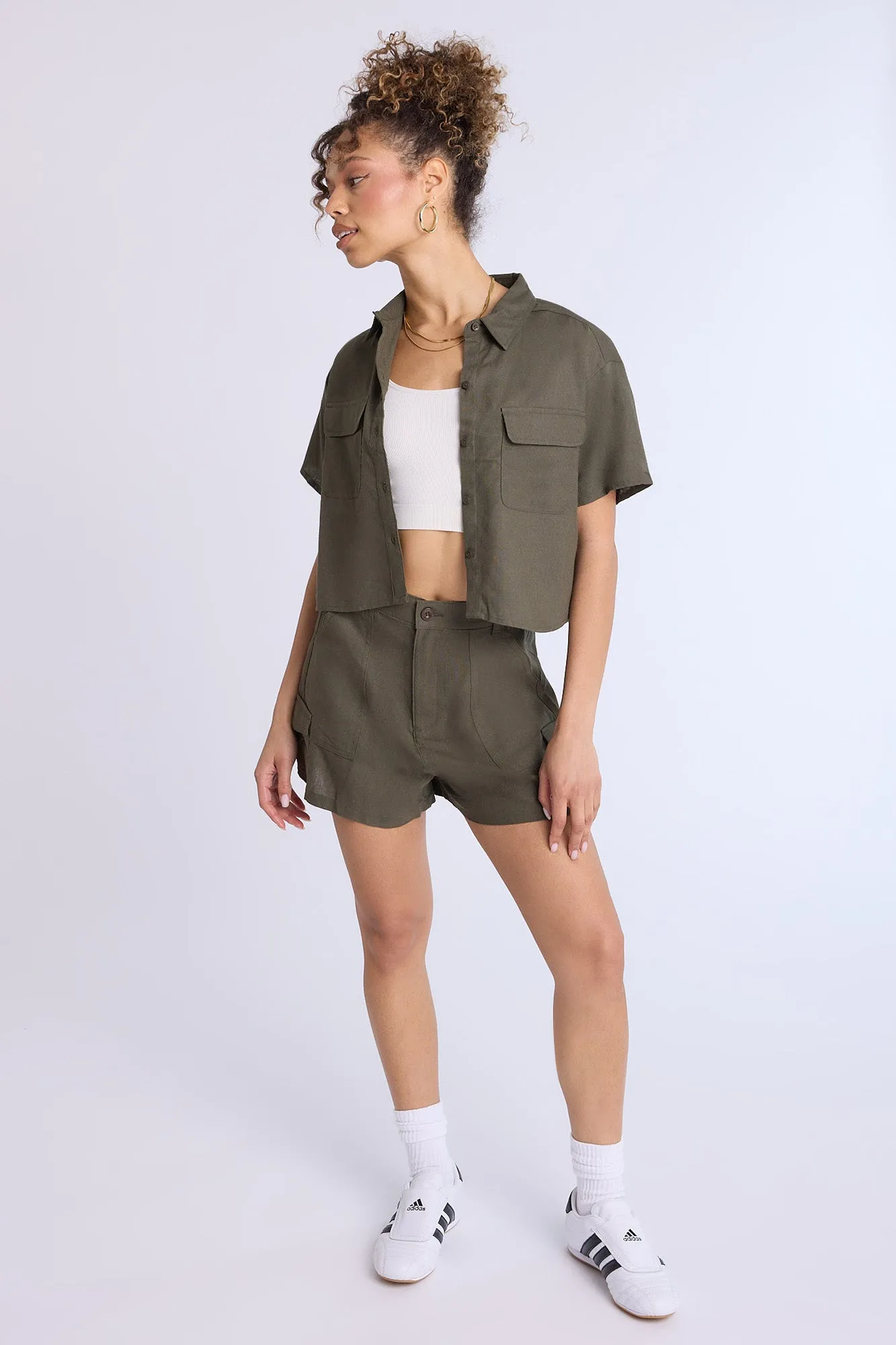 Linen-Blend Cropped Short Sleeve Button-Up Shirt