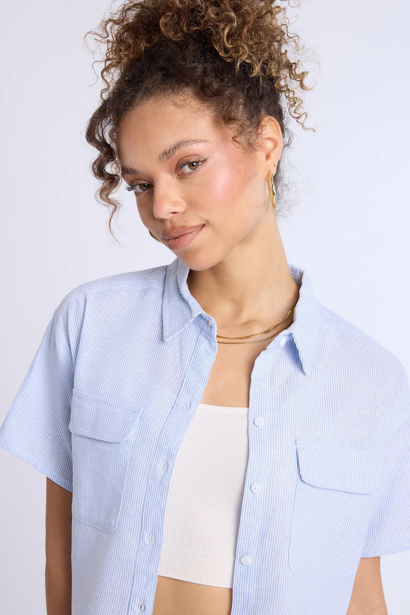 Linen-Blend Cropped Short Sleeve Button-Up Shirt
