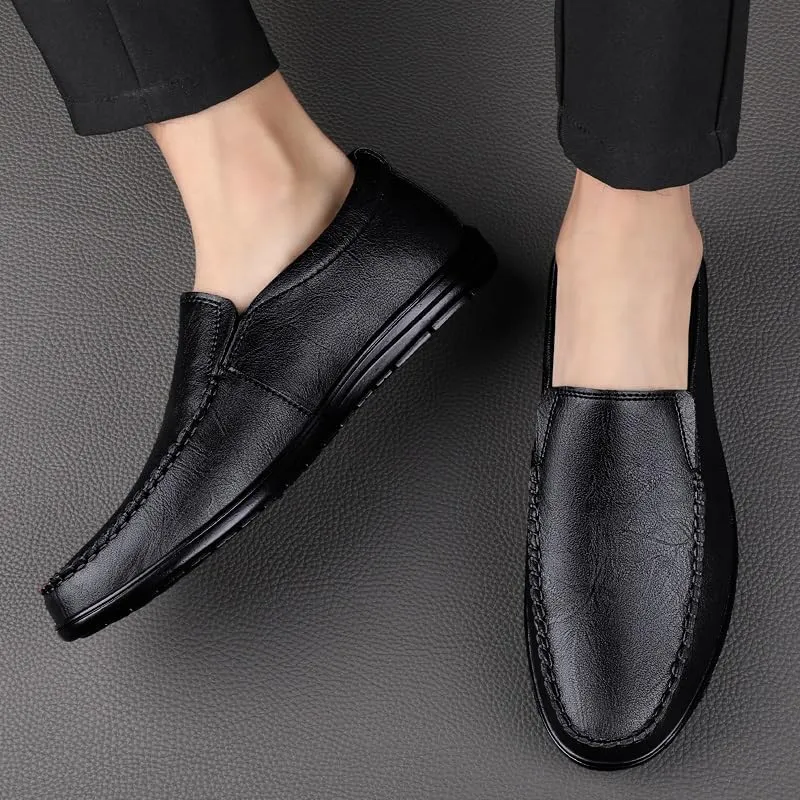 New Men's Loafers Round Toe Vegan Leather Breathable Loafer Shoes Flat Heel Lightweight Comfortable Party Wedding Slip-on